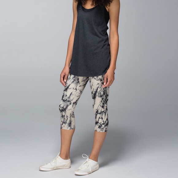 Lululemon Wunder Under Marble Crop Leggings - Picture 2 of 4